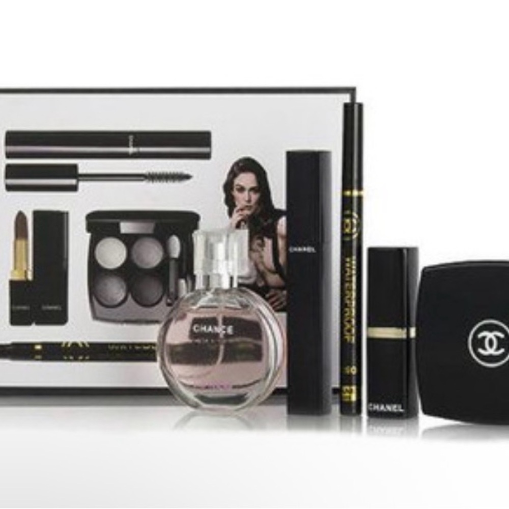 CHANEL Mascara and Makeup Collection in Black and Silver